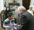 رئیس دانشگاه جامع علمی کاربردی کشور در دیدار کشور با خانواده شهید دانشجو محمد رضاخانی عنوان کرد: ثبات و امنیت کشورمان را مدیون خون شهدا هستیم