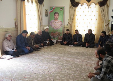 دیدار رئیس دانشگاه جامع علمی کاربردی استان کرمان با خانواده شهید محمد حسین رئیسی
